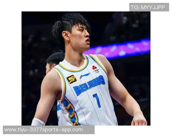 杨瀚森工作室全力以赴每一刻展现对胜利的无限渴望与拼搏精神